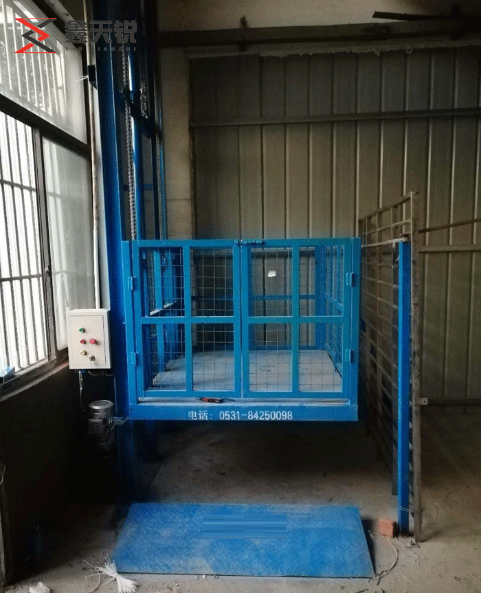临沂单轨单缸导轨式升降机